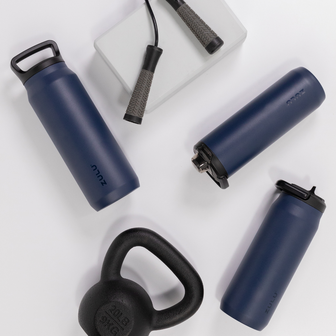 base-stainless-steel-bottle-with-three-lids-q5 zulu_base_navy_1_833e5a5b-ef76-4a12-bb70-abb75cbc2014.png